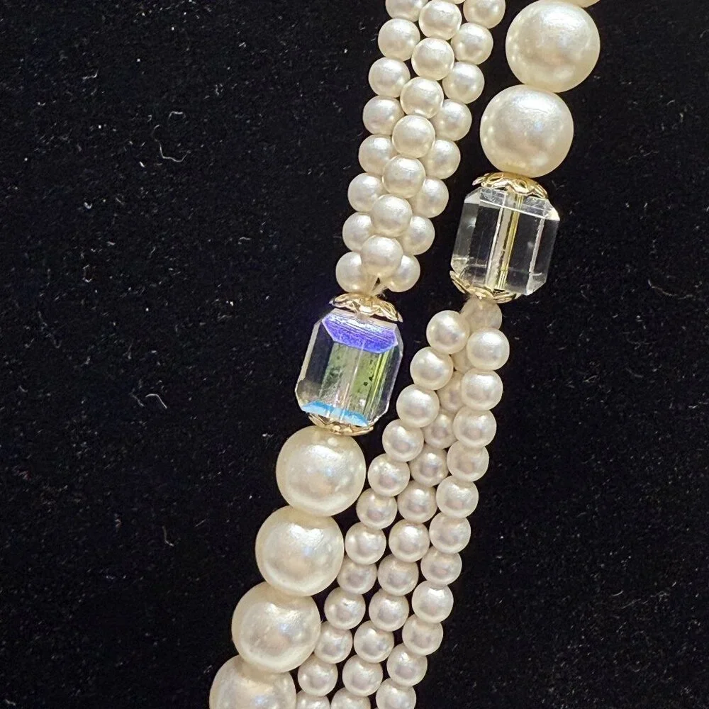 Vintage Faux Pearl Necklace 54" - Picture 6 of 7